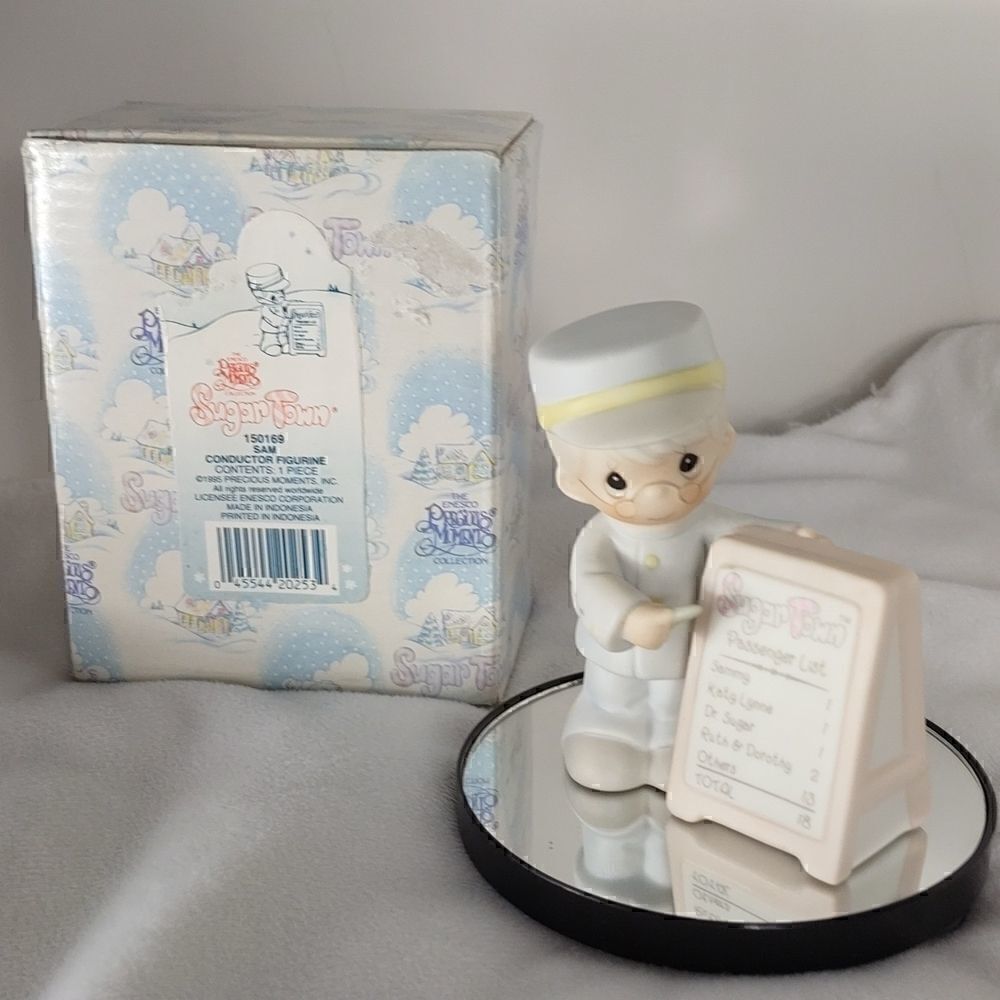 Precious Moments Sugar Town Figurine